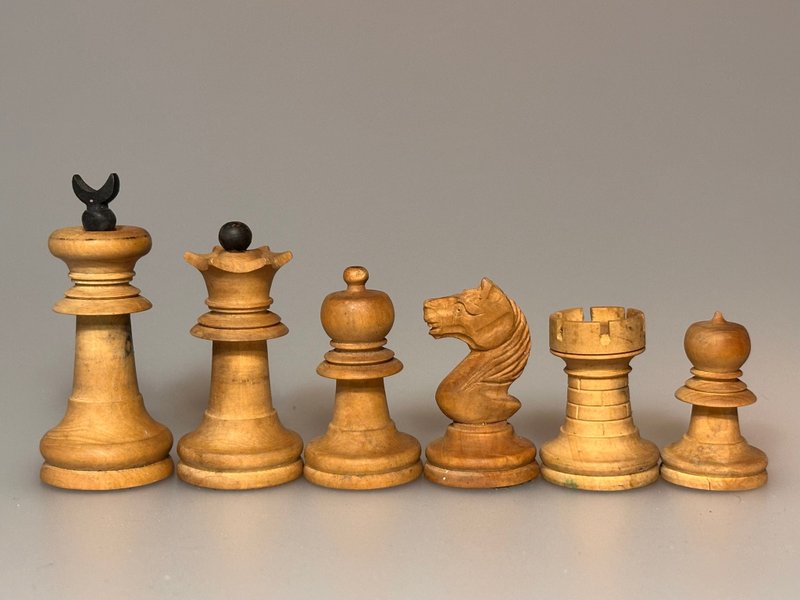 Rarest Russian Tatar chess set from Tsarist period - 桌遊/卡牌 - 木頭 黑色