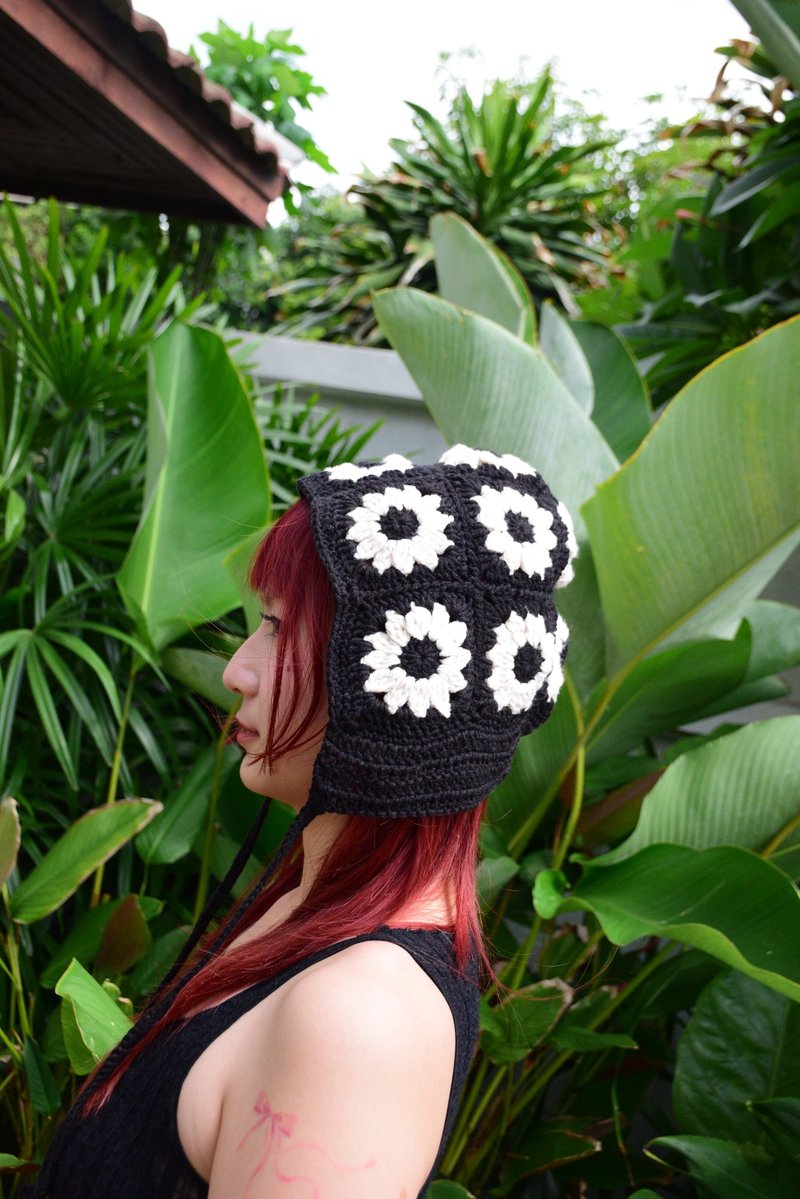 Mini Sunflower Bonnet - Hats & Caps - Polyester Black