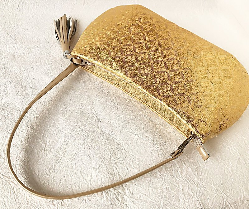 Clutch bag Cloisonne Hana Kakunagi - กระเป๋าคลัทช์ - วัสดุอื่นๆ สีทอง