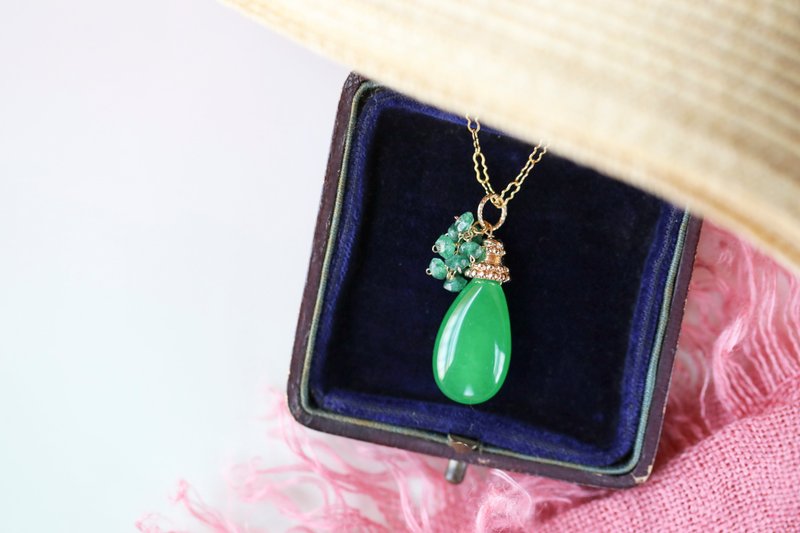 Estate Green Jade Necklace - สร้อยคอ - เครื่องประดับพลอย สีเขียว