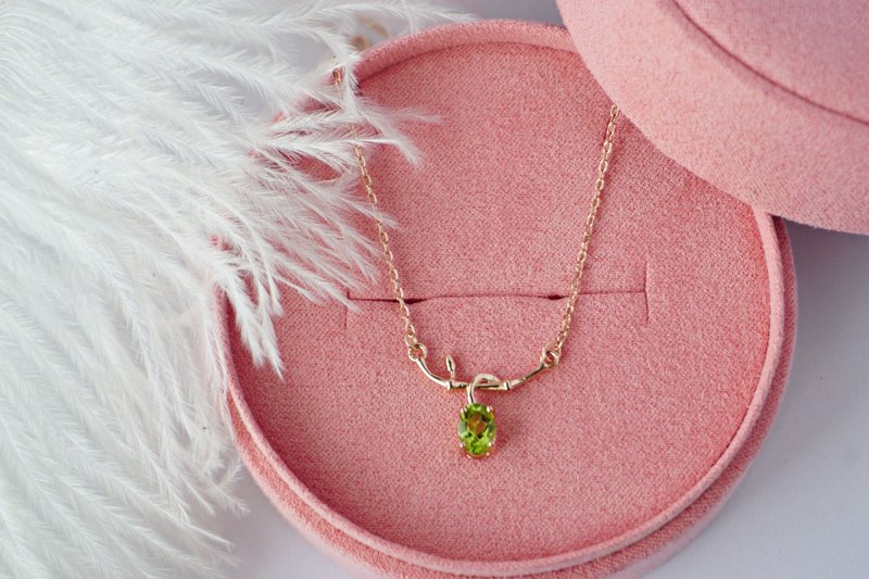 Natural Peridot Oval Silver 925 Necklace with Rosegold plated - 戒指 - 純銀 綠色