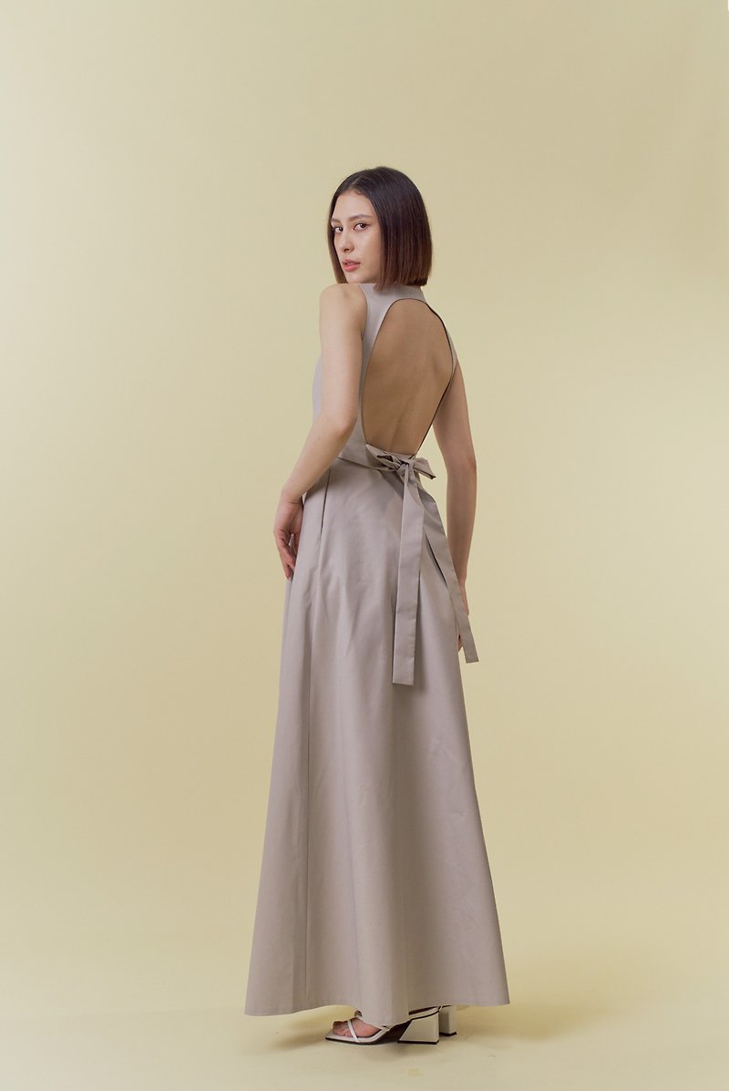Gray backless long dress - ชุดเดรส - ผ้าฝ้าย/ผ้าลินิน ขาว