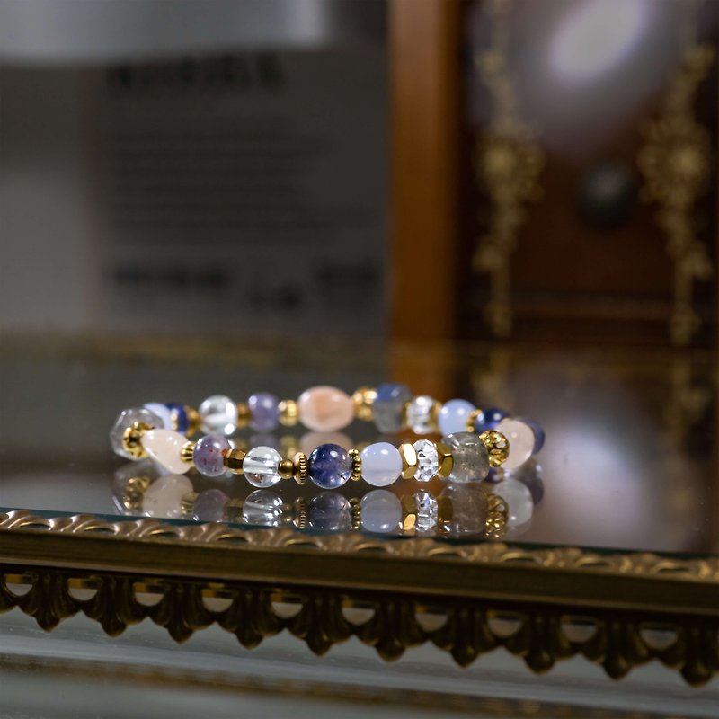Fate of one side/ Stone labradorite blue agate heelite white crystal natural stone bracelet - Bracelets - Crystal Multicolor