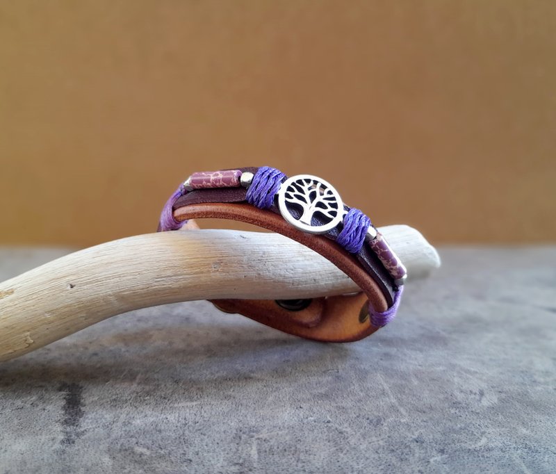 Silver Tree of Life Leather Bracelet with Purple Dalmatian Jasper Barrel Beads - สร้อยข้อมือ - หนังแท้ สีม่วง