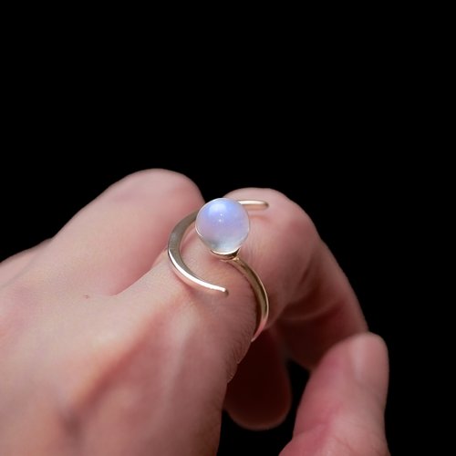 カームマインドムーンスターリングシルバーリングブルームーンストーン