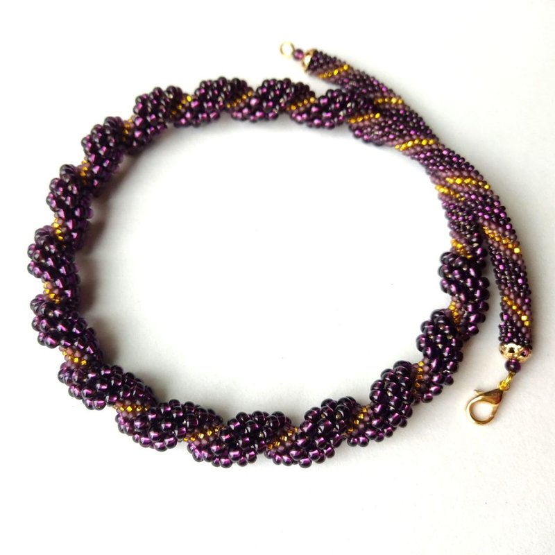 Purple necklace beads crocheted necklace choker - 項鍊 - 玻璃 紫色