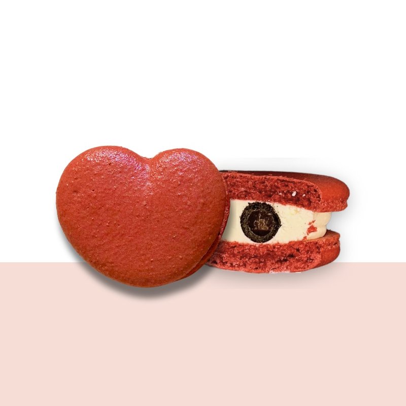 red velvet macaron - เค้กและของหวาน - อาหารสด สีแดง