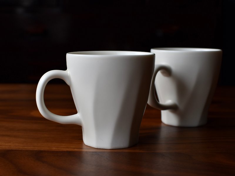 Tao Shiyu noodles handle coffee cup - Mugs - Porcelain 