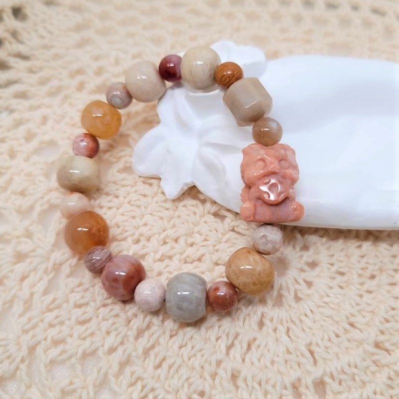 Coral Jade Swallowing Gold Beast Lucky Design Bracelet - สร้อยข้อมือ - หยก 