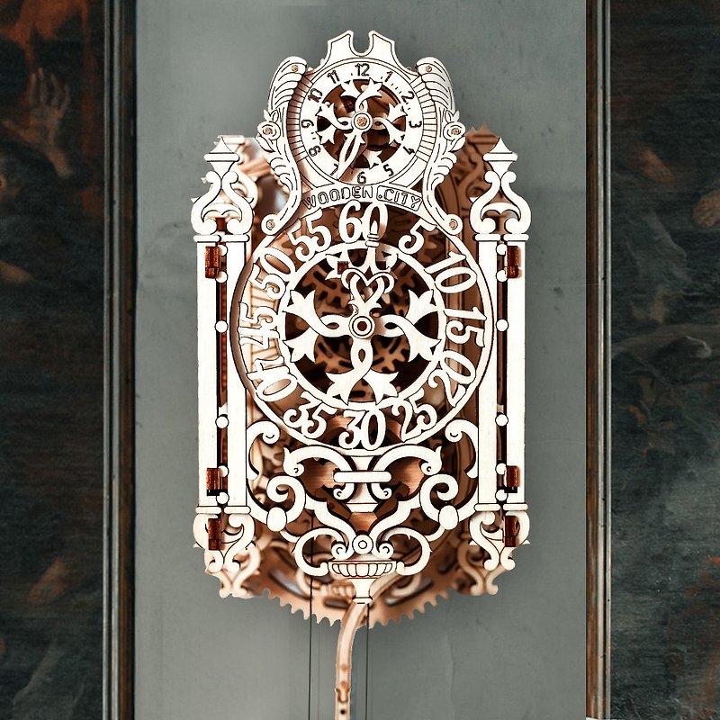 Hand-made power model royal pendulum clock wooden combination movable ornament - ของวางตกแต่ง - ไม้ สีกากี