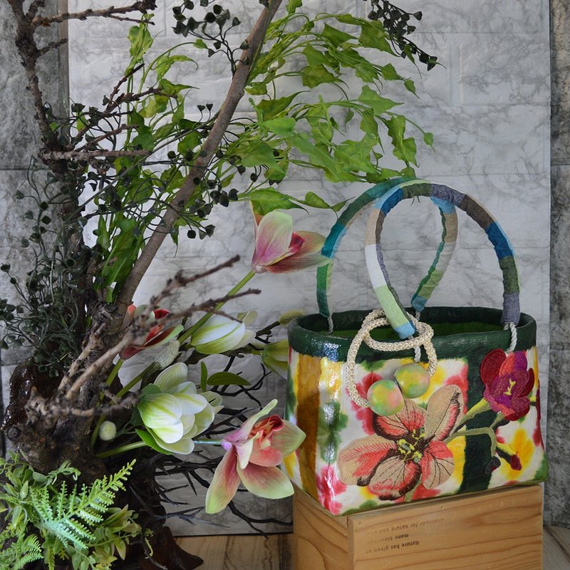 Ikkanbari/ Flower lover Kokago/Basket bag/One-of-a-kind/Colorful with a flower field image/2 types of drawstring inner bag and charm FREE - Other - Paper Multicolor