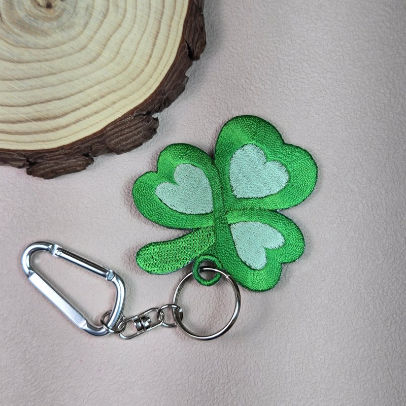 [Embroidered Keychain] Clover | St. Patrick's Day - Keychains - Thread Green