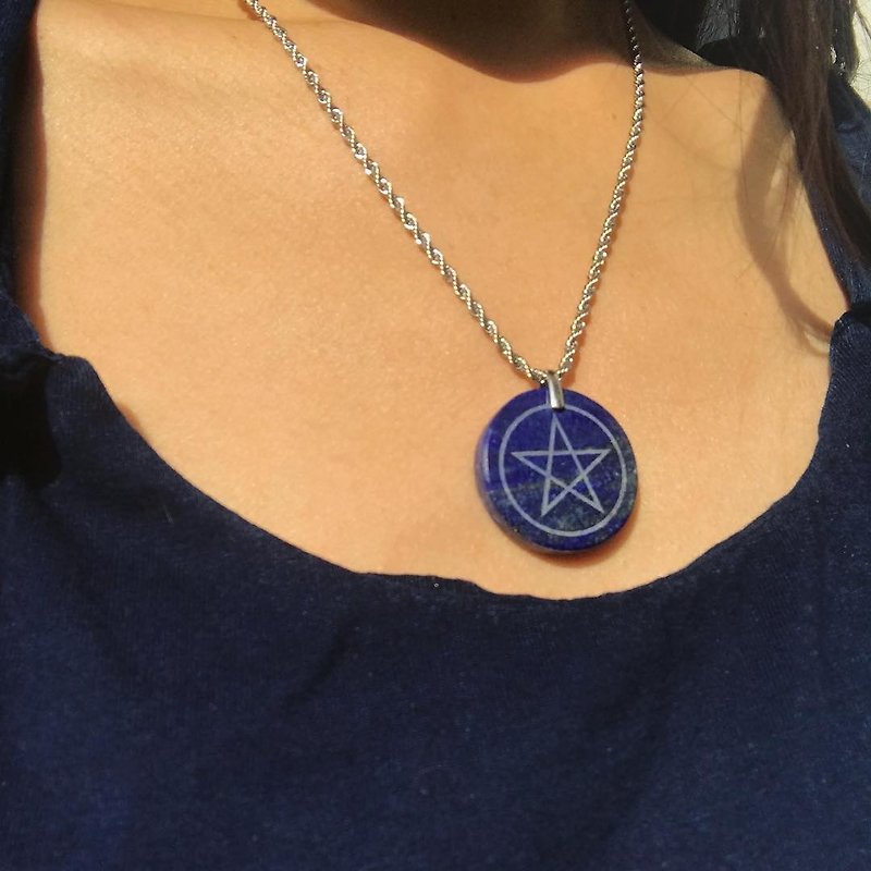 【Lost And Find】Natural Lazurite Pentacle necklace - Chokers - Gemstone Blue