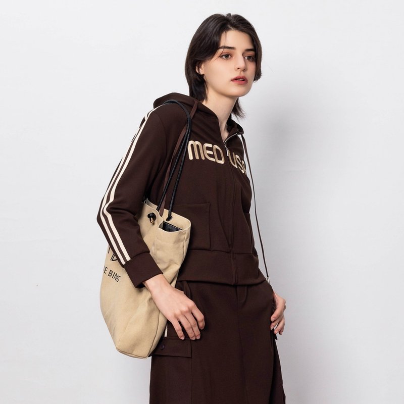 【MEDUSA】medusa刺繡運動連帽夾克(M-XL) | 女運動外套 休閒外套 - 女大衣/外套 - 其他人造纖維 咖啡色