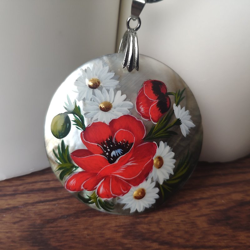 Pearl pendant necklace: Delicate Rustic Poppies and Daisies. Aesthetic handmade - สร้อยคอ - เปลือกหอย สีแดง