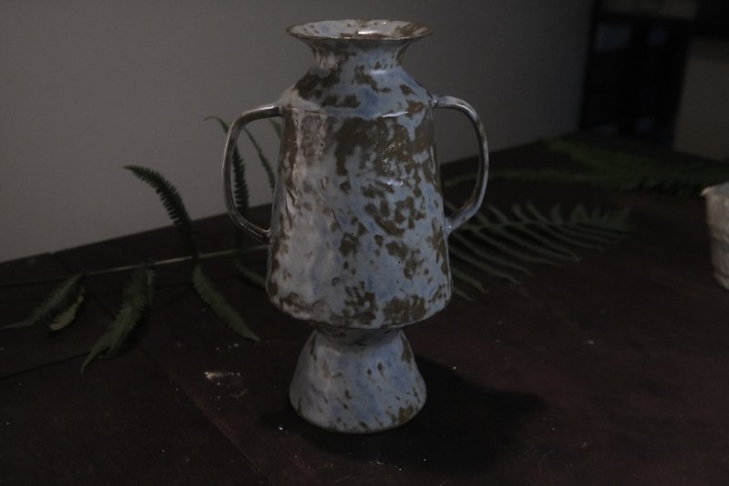 花器 l マットグリーン - 花瓶・植木鉢 - 陶器 