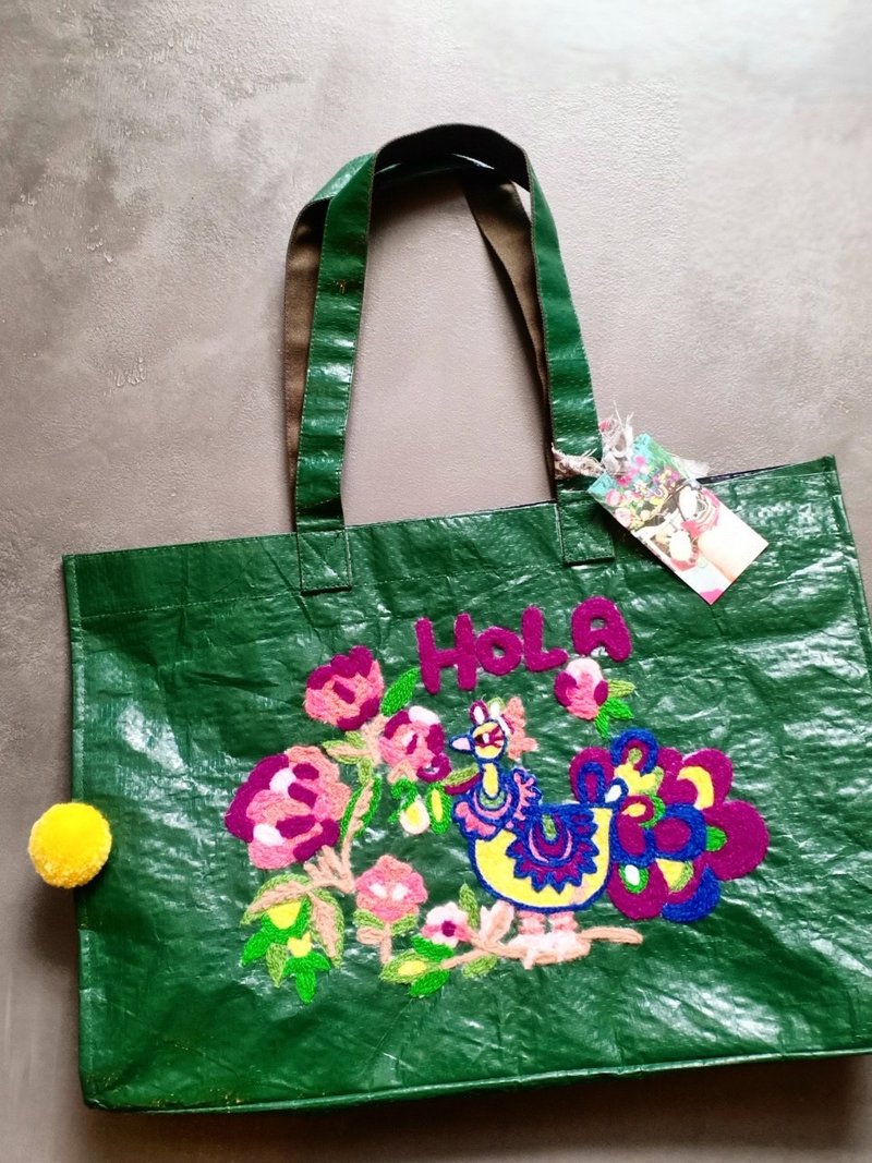 Green Design Embroidered Bag *HOLA 3 Colors - กระเป๋าถือ - วัสดุอื่นๆ 