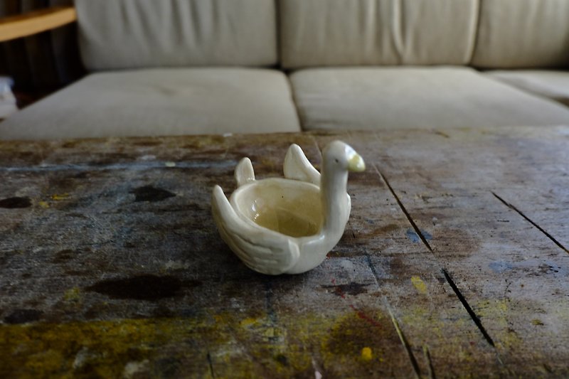 duck pot - Pottery & Ceramics - Pottery White