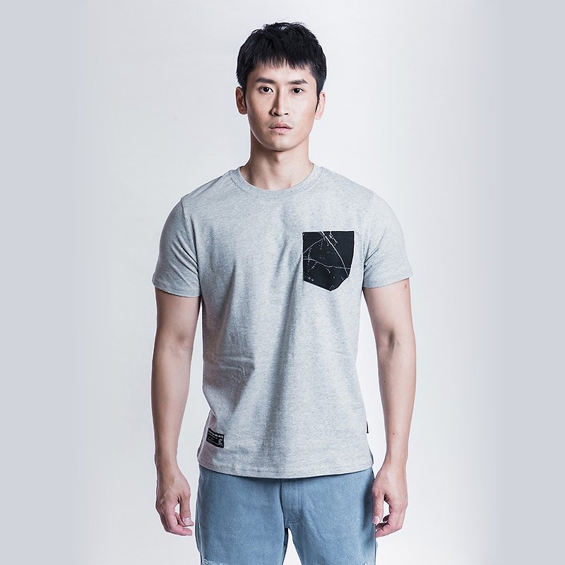 L.I.M.I.T.E - 男裝全棉雲石紋胸袋Tee, 灰色 - T 恤 - 棉．麻 灰色
