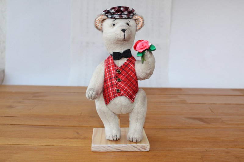 Teddy bear in a red vest and cap with a bouquet of roses - 玩偶/公仔 - 其他材質 白色