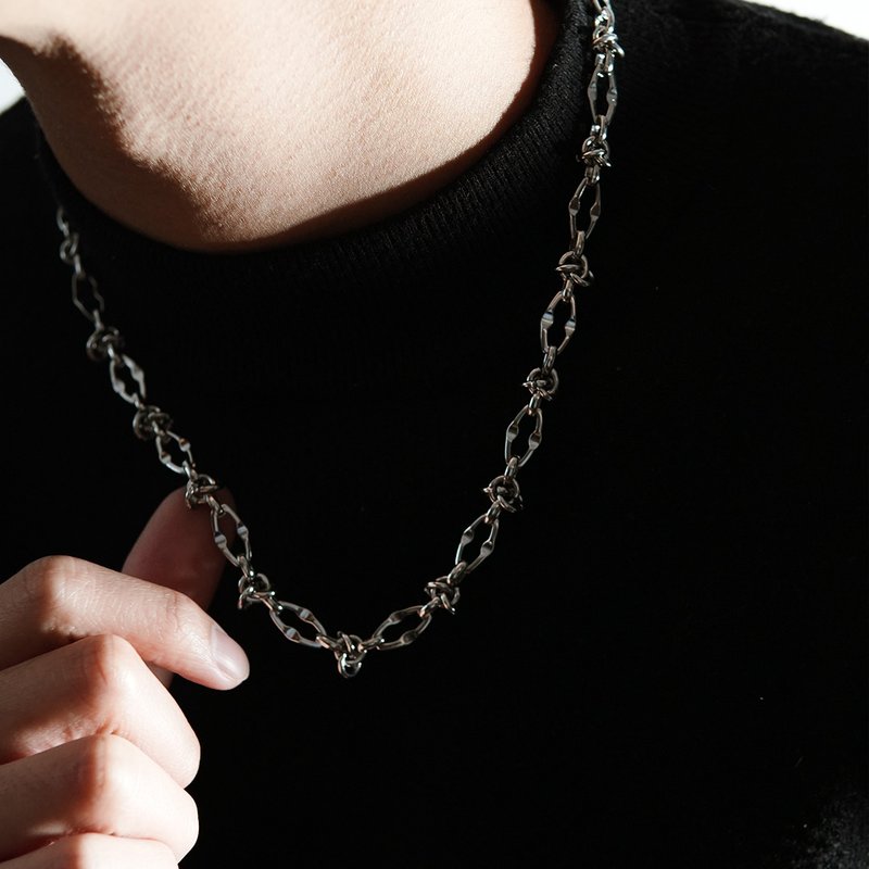 【禮物】Thorn Necklace 荊棘中性男裝項鏈 - 項鍊 - 不鏽鋼 銀色