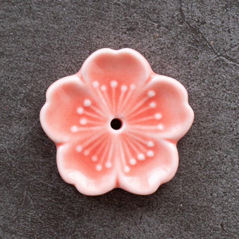 diseno Living Incense Ceramic Holder Sakura Shape - Peach - น้ำหอม - วัสดุอื่นๆ สึชมพู