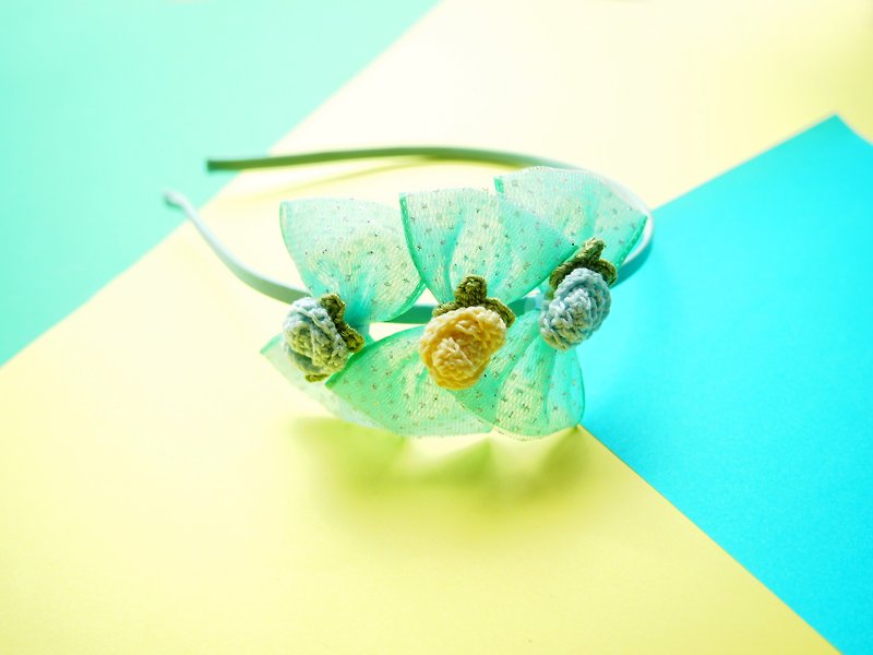 Hand-woven elegant light green butterfly girl hair band BH067 - เครื่องประดับผม - งานปัก สีเขียว