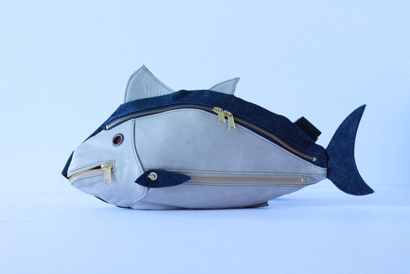 Tuna bag / 金槍魚形狀的袋子 - 側背包/斜背包 - 真皮 藍色