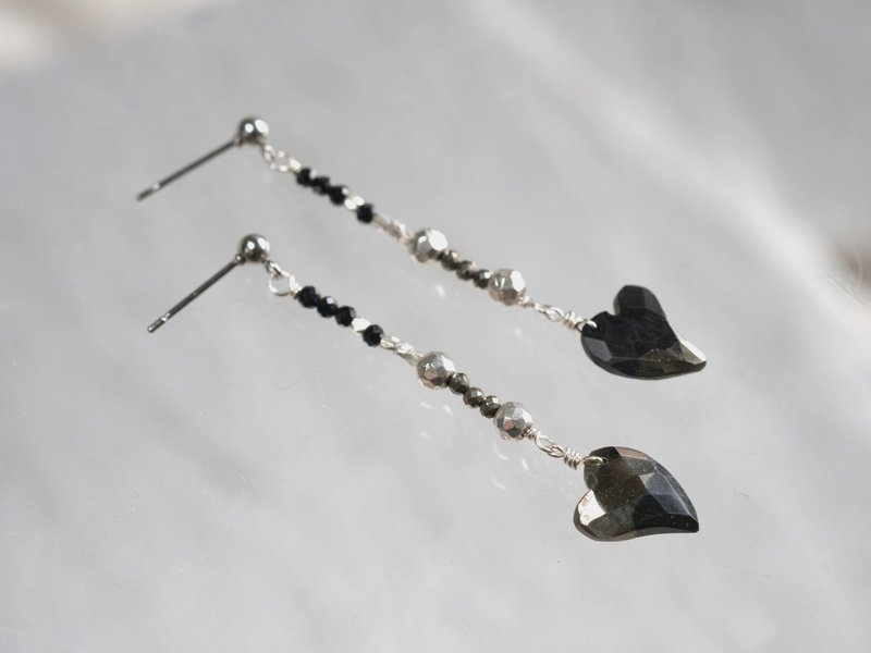 Natural stone heart earring blackspinel  pyrite silver - ต่างหู - เครื่องเพชรพลอย สีดำ