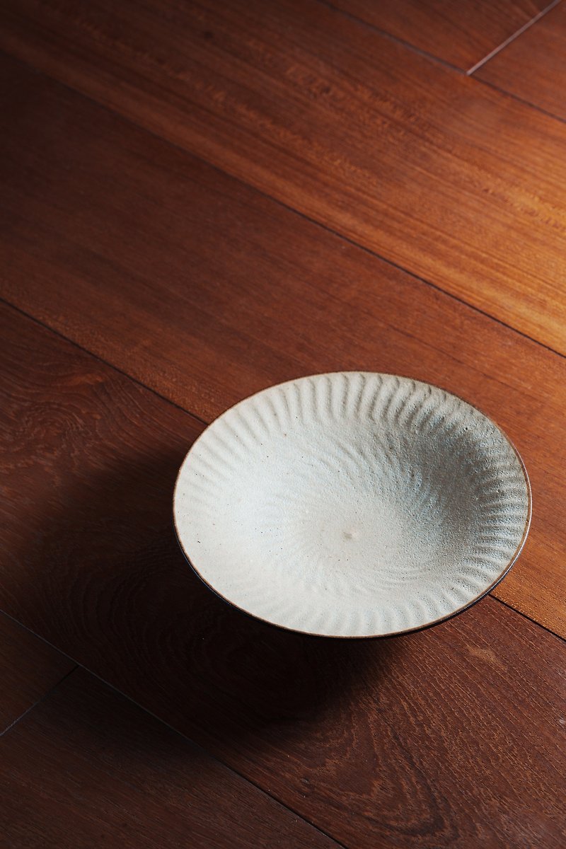 White glazed flower tray - Plates & Trays - Pottery White
