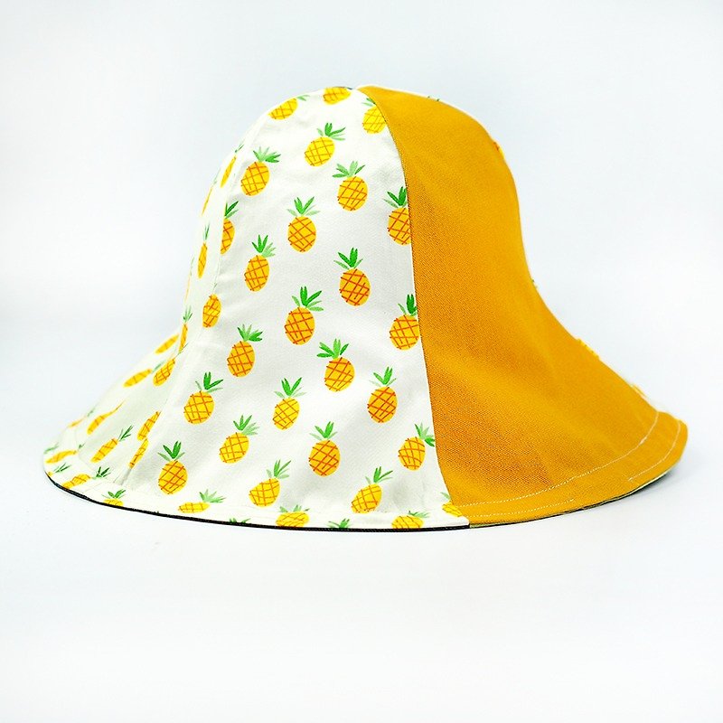 Calf Village Calf Village handmade double-sided cap customized sunshade pineapple fruit illustration Japanese Wenqing [Lucky prosperous cap] [H-372] - หมวก - ผ้าฝ้าย/ผ้าลินิน สีเหลือง