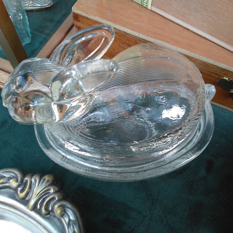 初期うさぎ型ガラス収納箱/宝石箱 - 収納用品 - ガラス 透明