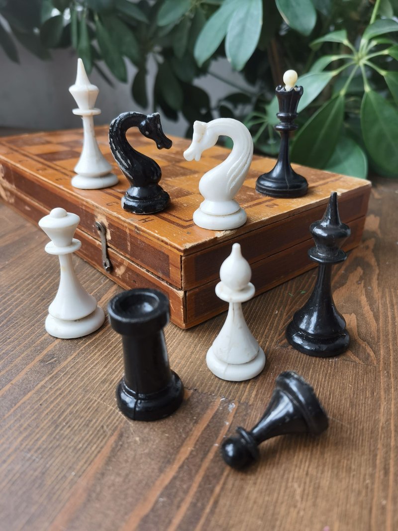 Vere rare vintage Soviet carbolite chess set USSR board 29x29cm Old Soviet chess - 桌遊/牌卡 - 塑膠 