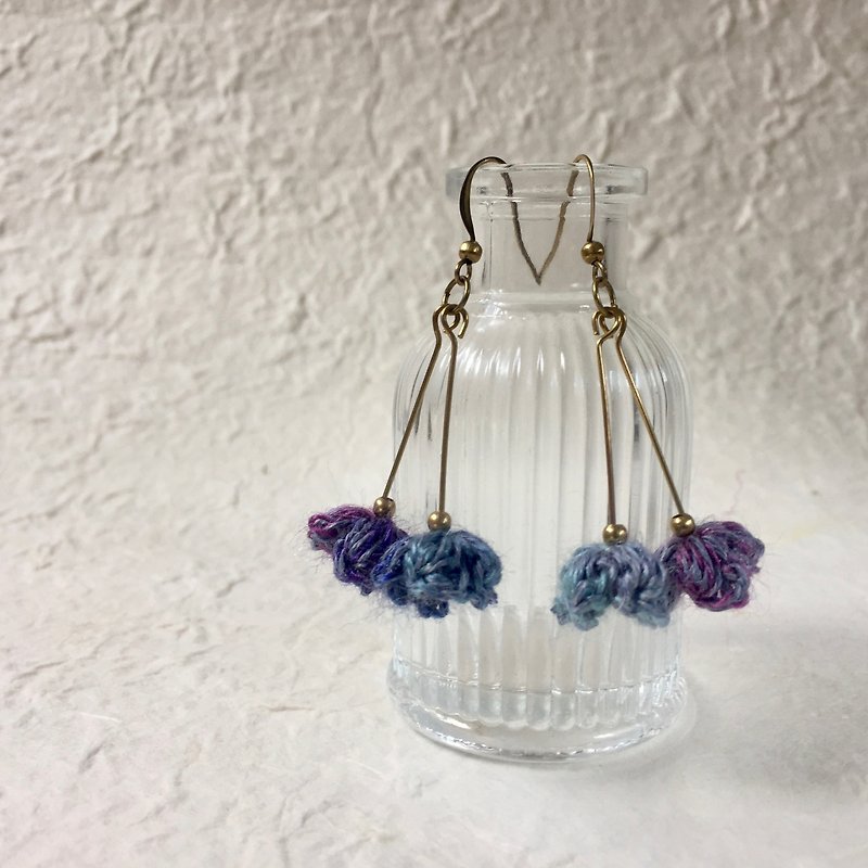 手工鈎織雙花垂釣耳環  |  紫羅蘭藍色 - 耳環/耳夾 - 棉．麻 藍色