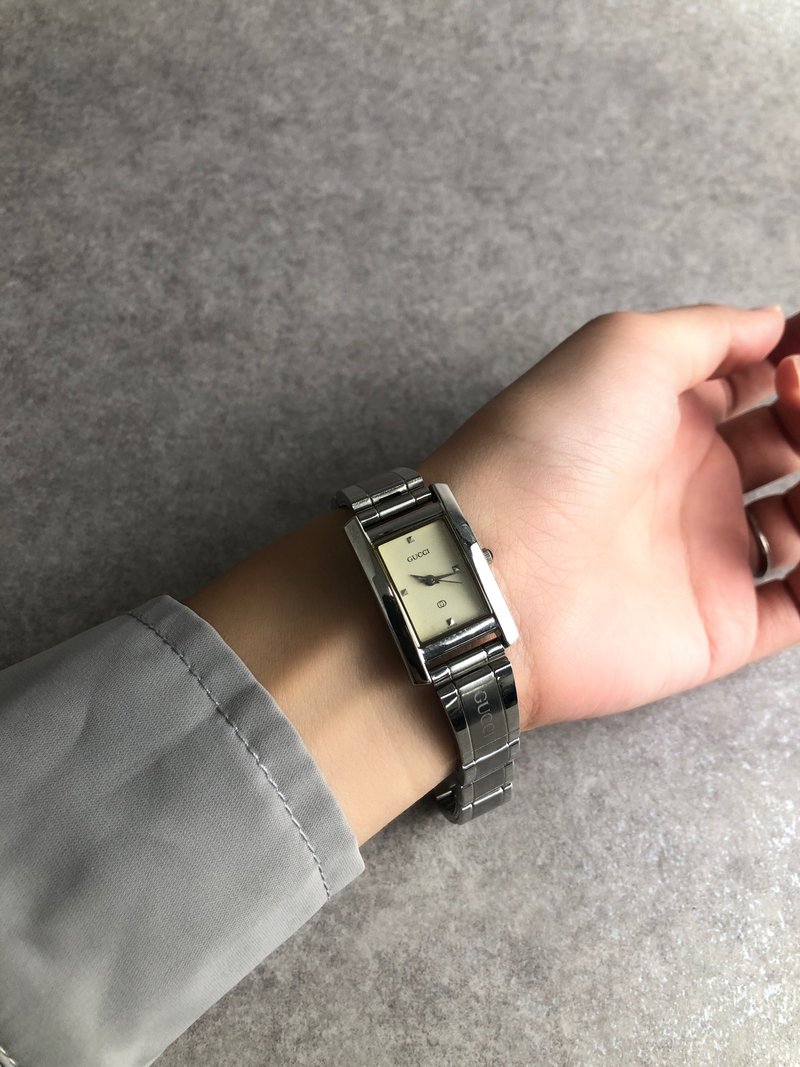 【 日本直送　名牌中古包 】GUCCI グッチ 腕時計 シルバー ステンレススチール レクタンギュラー クウォーツ vintage ヴィンテージ dvgu3y - 女錶 - 不鏽鋼 銀色