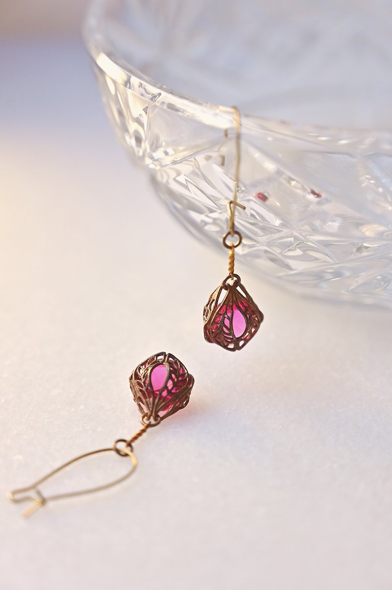Vintage Filigree Glass Earrings~Handmade~Limited~Art Nouveau - Earrings & Clip-ons - Copper & Brass Pink