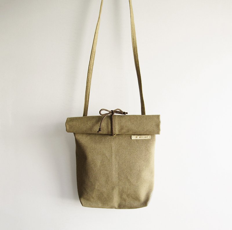 envelope bag shoulder bag - กระเป๋าแมสเซนเจอร์ - ผ้าฝ้าย/ผ้าลินิน สีกากี