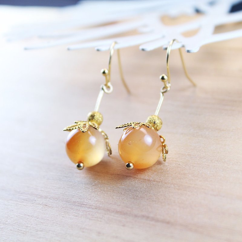 [Gold lake] knot earrings orange gold section | clip-on earrings earrings can be changed for sterling silver needles | color agate | brass plated 18k gold | natural stone earrings, Chinese ancient wind ornaments E26 - ต่างหู - เครื่องเพชรพลอย สีส้ม