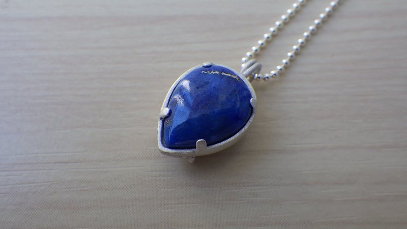 Mouse Pendant - Necklaces - Gemstone Blue