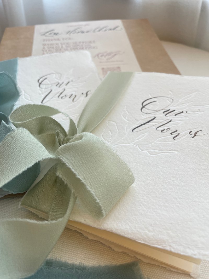Wedding Vow Book Set (2 Books) Sage & Bottle Green Vows Book - การ์ด/โปสการ์ด - กระดาษ สีเขียว