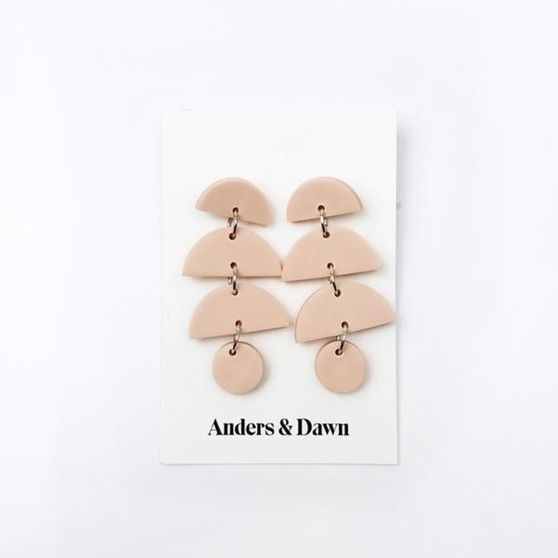 HALF MOON DANGLE EARRINGS - BLUSH - 耳環/耳夾/耳骨夾 - 其他材質 粉紅色