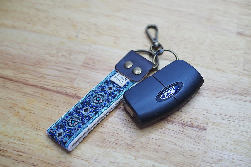 Keychains Keyfob keyholder Key Leather - ที่ห้อยกุญแจ - วัสดุอื่นๆ 