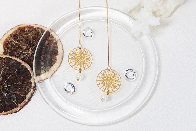 【Earrings】Snowflake/Pull Earrings - Earrings & Clip-ons - Other Metals Gold