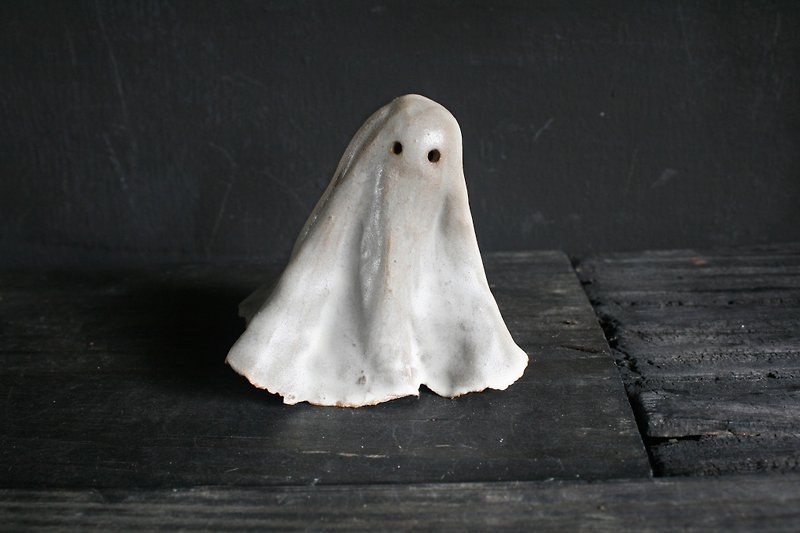 Mysterious big ghost (height 8.2cm hanging ceramic doll) - Stuffed Dolls & Figurines - Pottery White
