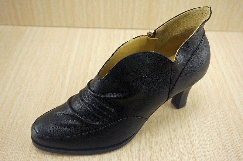 High heeled leather handmade shoes Peter Pan - รองเท้าลำลองผู้หญิง - หนังแท้ หลากหลายสี