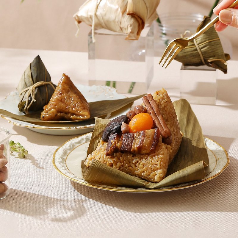 【Golden Dragon Boat Festival】North and South Meat Rice Dumplings Special Offer (Free Healing Store Manager Capybara Junbao Ice Pack) - อาหารคาวทานเล่น - วัสดุอื่นๆ สีเขียว