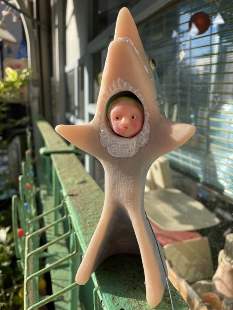 Pinkoi 代購 - あんよがジョーズ 藍色 - 擺飾/家飾品 - 塑膠 