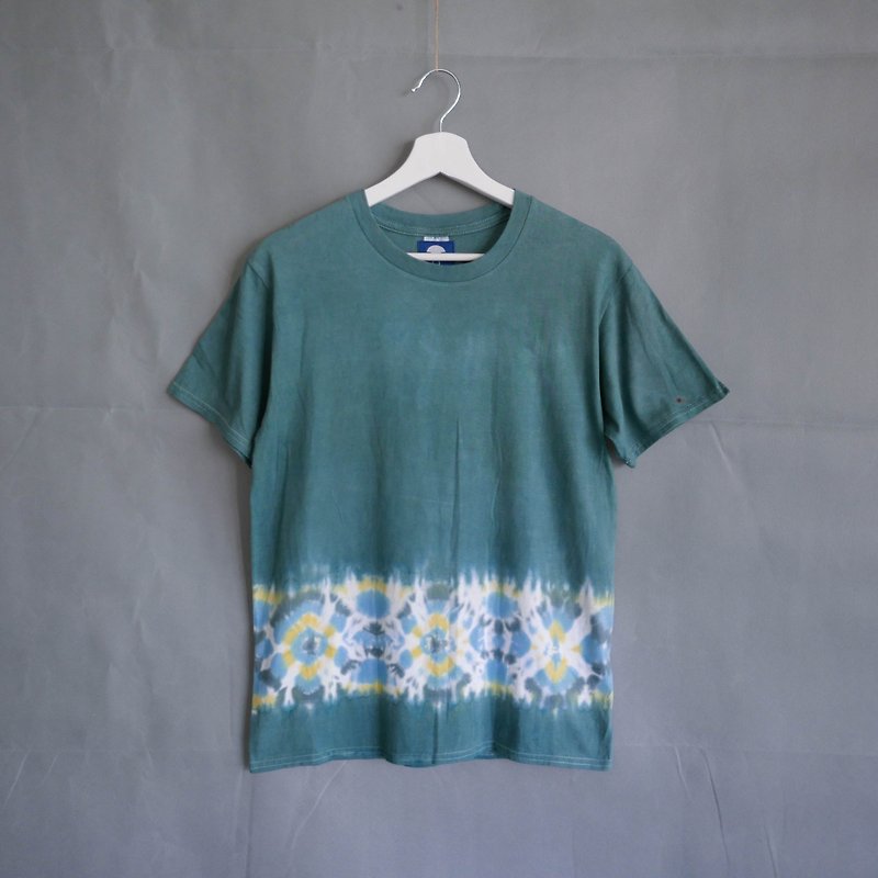 Green Tile | Tie dye/T-shirt/Garment/Custom size/Men/Women - Women's T-Shirts - Cotton & Hemp Green