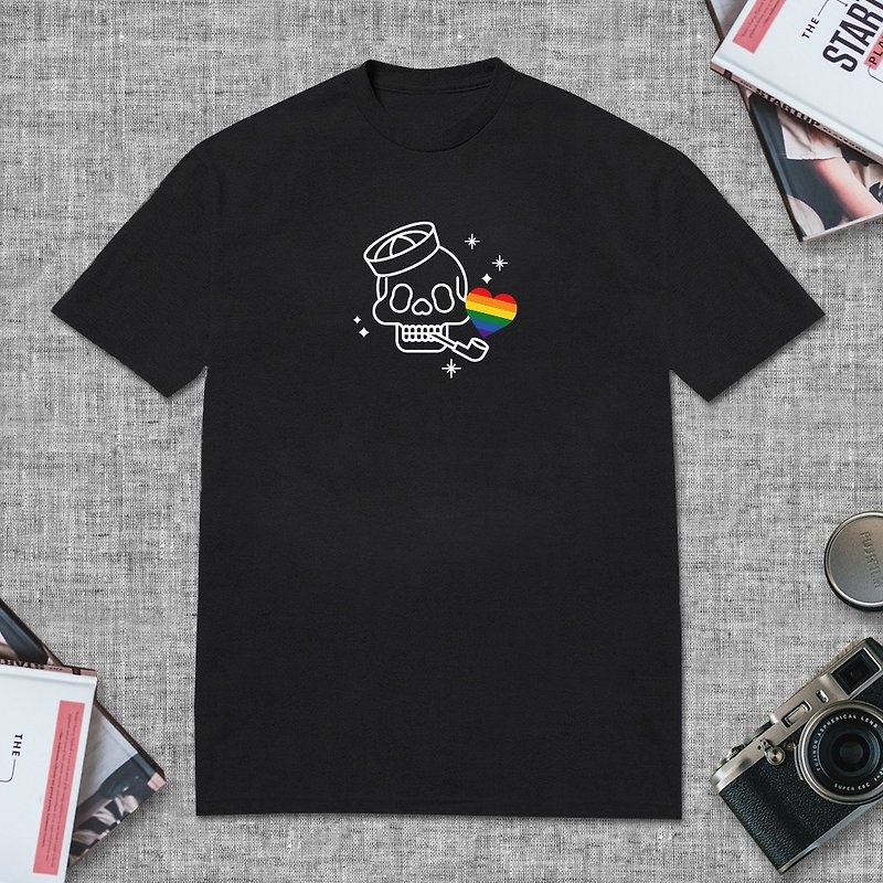 Rainbow T-shirt humorous skull - เสื้อฮู้ด - ผ้าฝ้าย/ผ้าลินิน หลากหลายสี