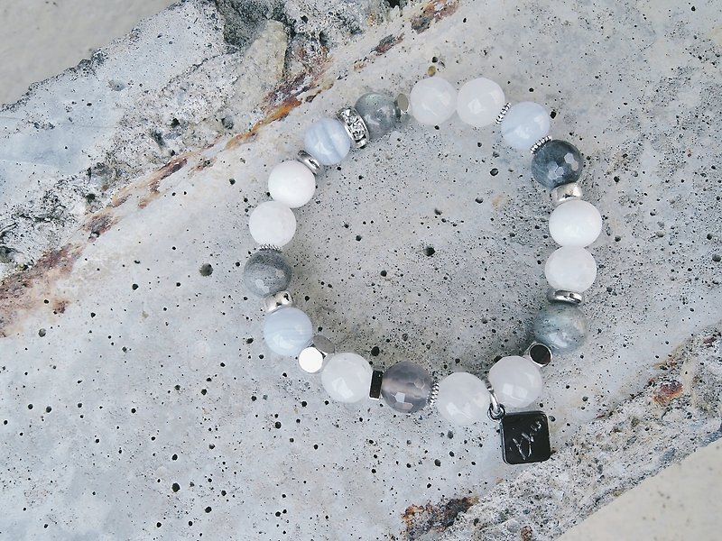 Zhu. Woad indigo sea - Bracelets - Stone 